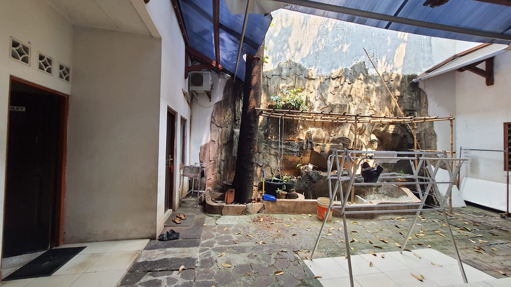 Rumah Hitung Tanah Area Cipete