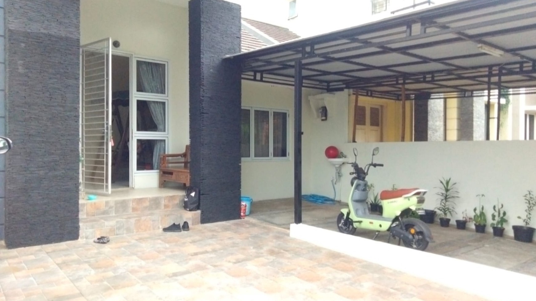 Rumah Hitung Tanah Area Cipete