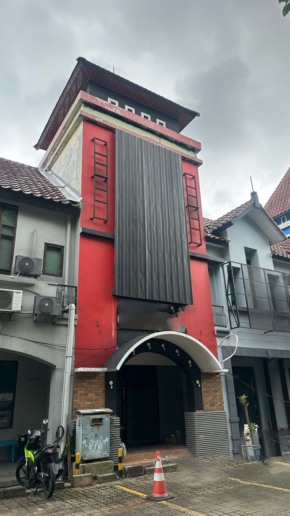 Ruko Siap Pakai, Lokasi Strategis & Premium, dikawasan Komersil @Bintaro Sektor 7