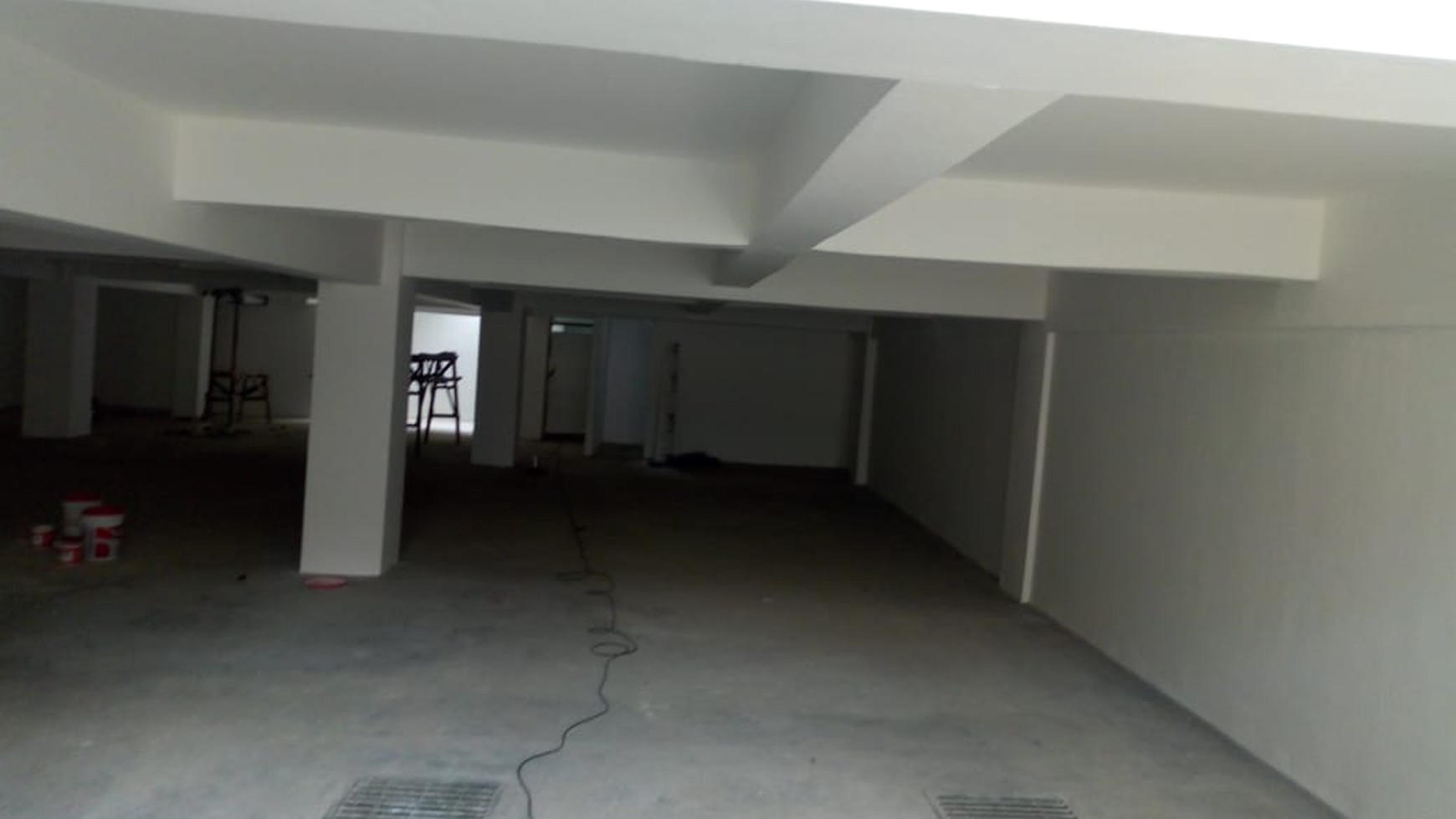 DIJUAL GEDUNG 4 LANTAI PREMIUM - WAHID HASYIM, MENTENG, JAKARTA PUSAT