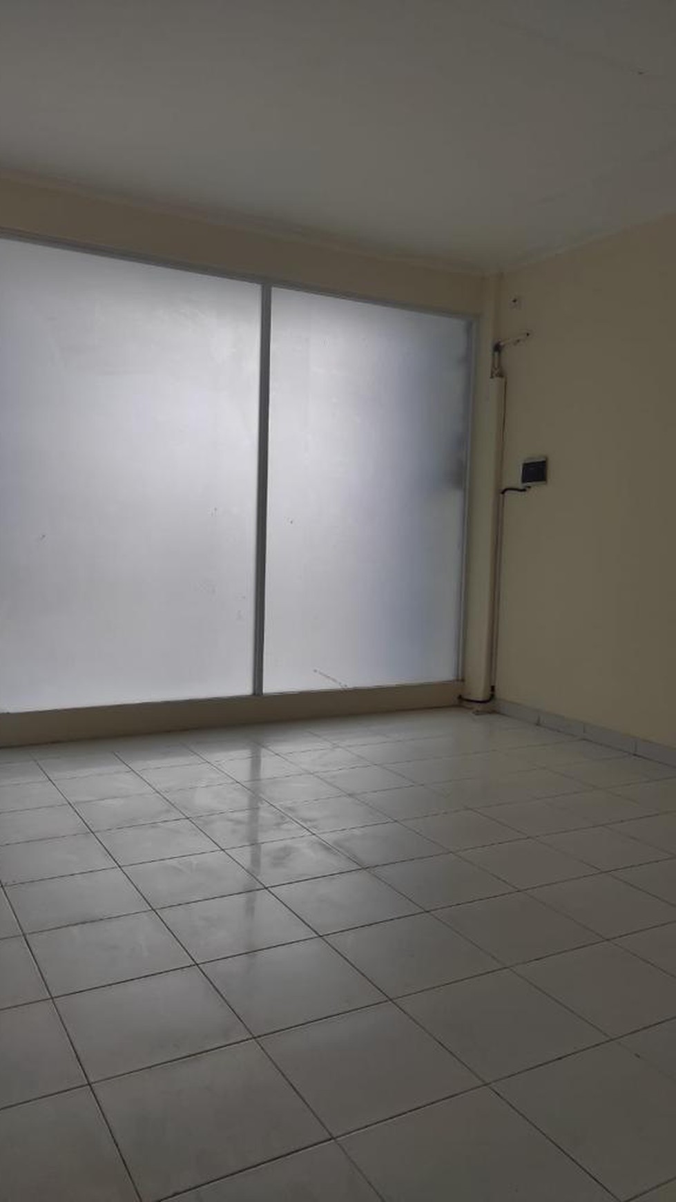 Ruko for lease 2 lantai lokasi strategis di Kemang, Jakarta Selatan