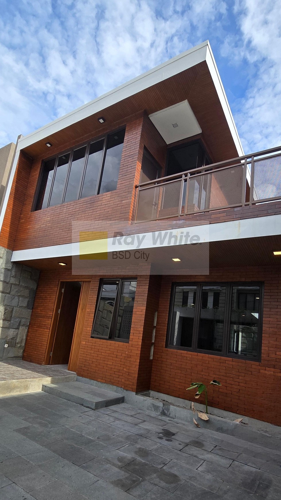 Rumah ÃƒÆ'Ã†'°ÃƒÆ'…¸¡ Brand New Baru jadi bergaya Country di Griya Loka BSD City