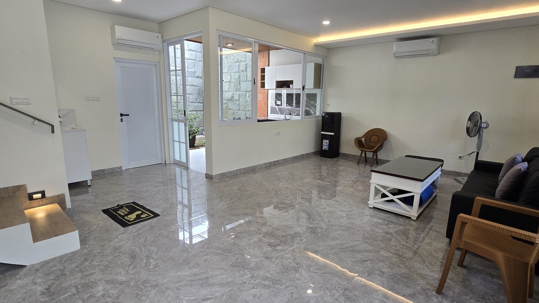 Rumah ÃƒÆ'Ã†'°ÃƒÆ'…¸¡ Brand New Baru jadi bergaya Country di Griya Loka BSD City