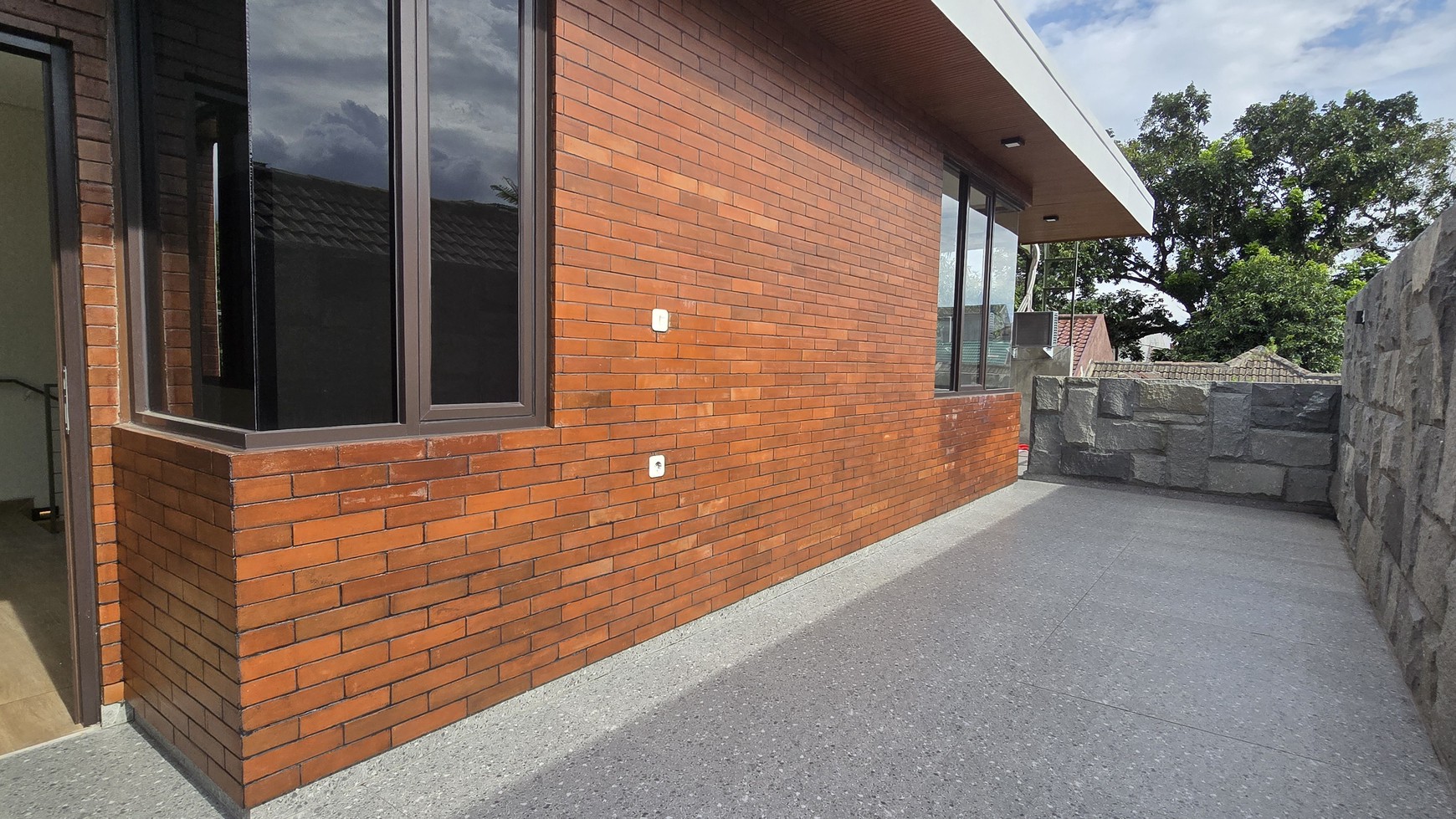 Rumah ÃƒÆ'Ã†'°ÃƒÆ'…¸¡ Brand New Baru jadi bergaya Country di Griya Loka BSD City