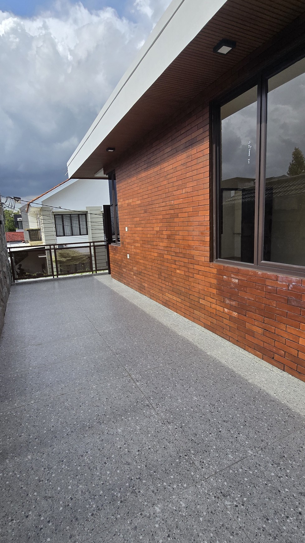 Rumah ÃƒÆ'Ã†'°ÃƒÆ'…¸¡ Brand New Baru jadi bergaya Country di Griya Loka BSD City