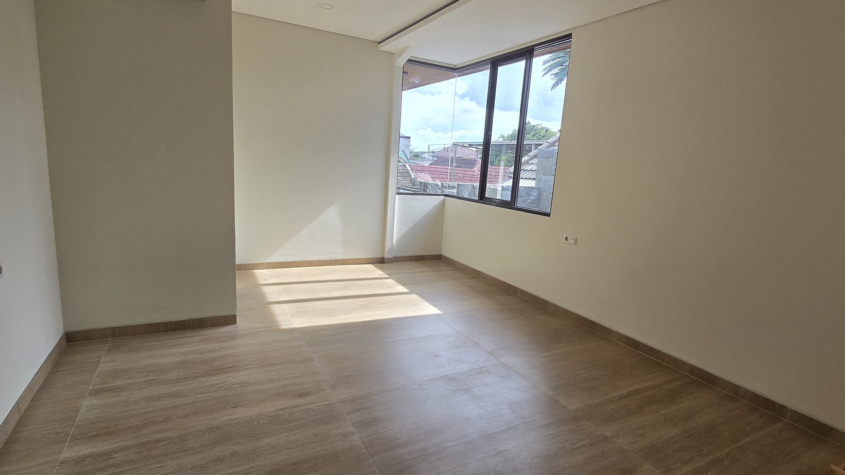 Rumah ÃƒÆ'Ã†'°ÃƒÆ'…¸¡ Brand New Baru jadi bergaya Country di Griya Loka BSD City