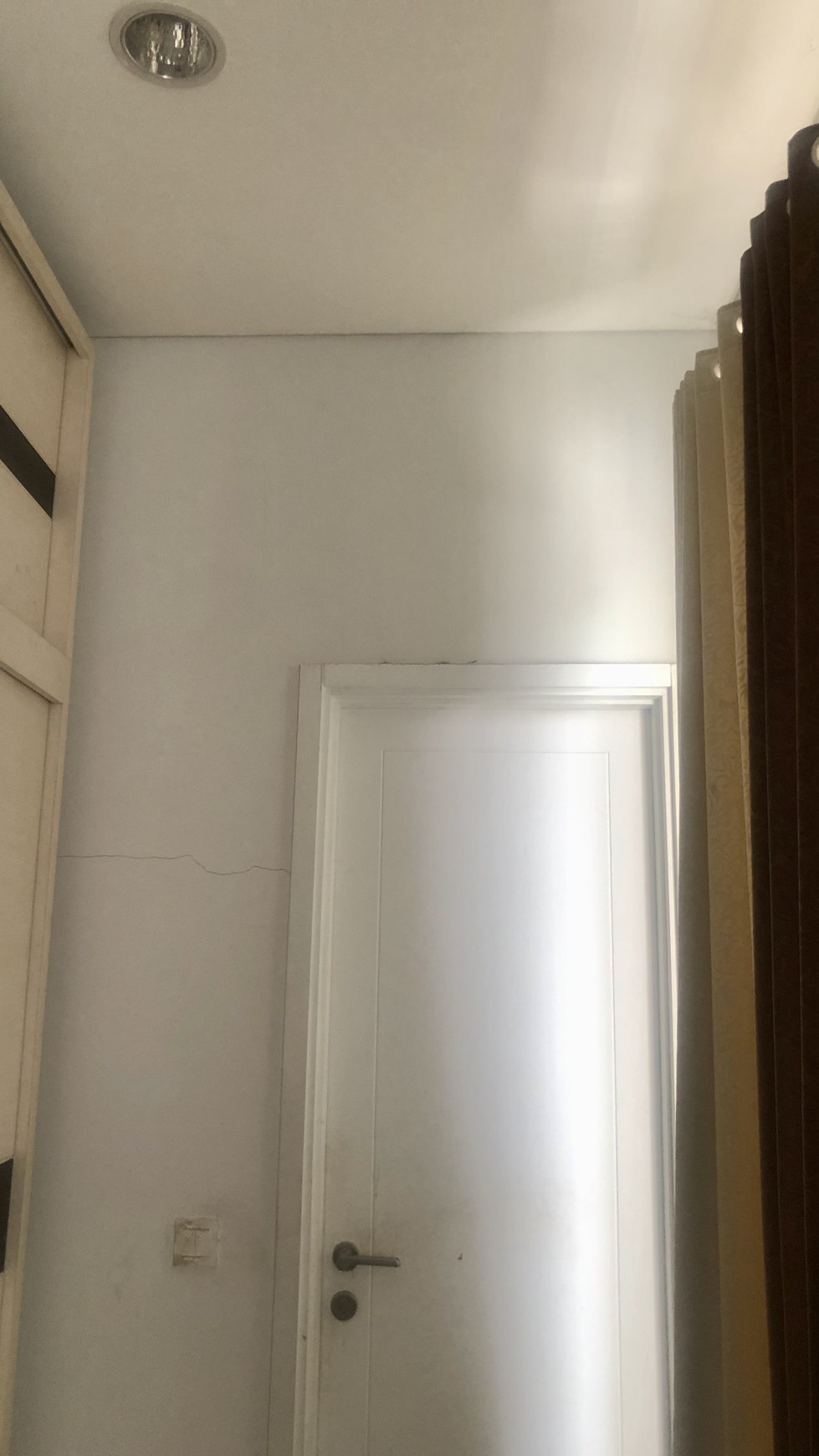 Rumah Bagus 4 Kamar di Nusaloka BSD City Dekat Tol