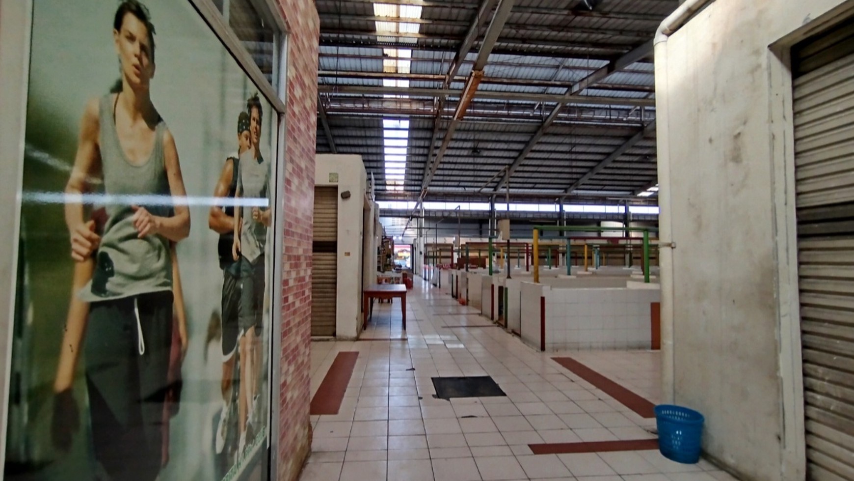 Kios Dijual di Pasar Modern Grand Wisata - Lokasi Strategis & Investasi Menguntungkan!