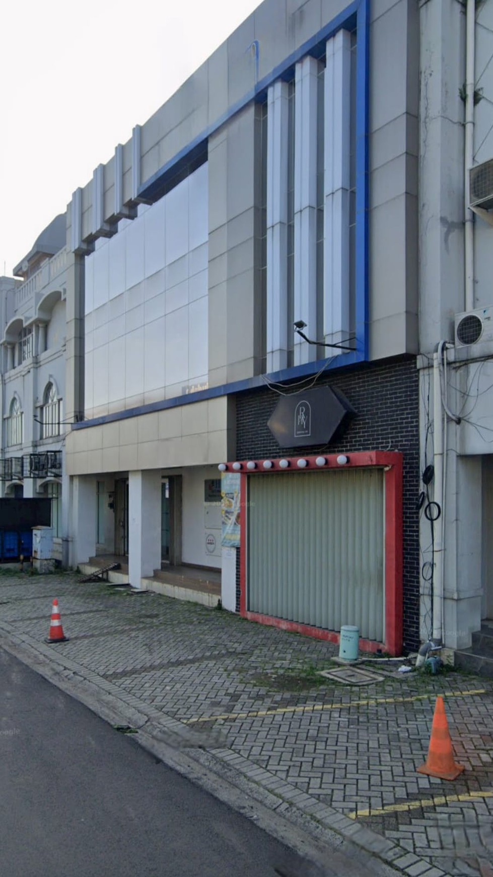 Dijual Ruko Gandeng 3 Unit 3 lantai di Pusat Business Jl.Raya Serpong Tangerang