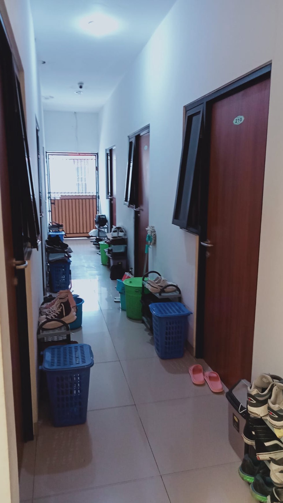 Kost Dekat Kampus Binus 22 Kamar di Palmerah Jakarta Barat