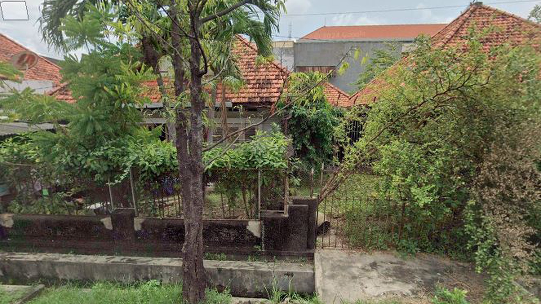 Lelang Rumah Cisadane, Darmo, Surabaya