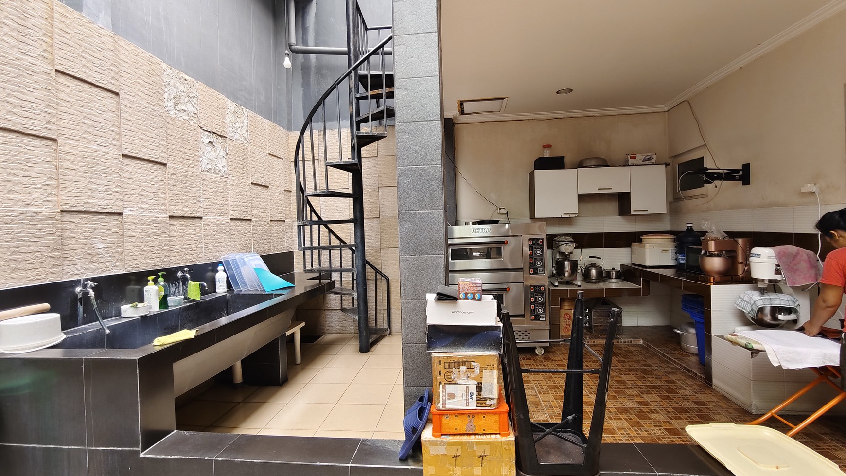 Rumah Hitung Tanah Area Cipete