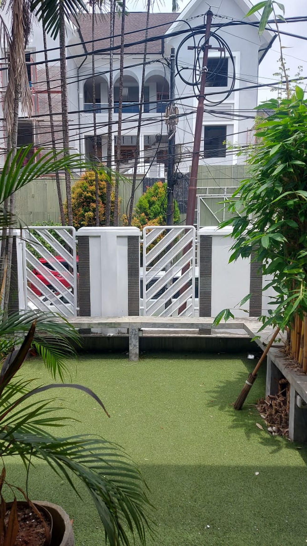 Rumah Hitung Tanah Area Cipete