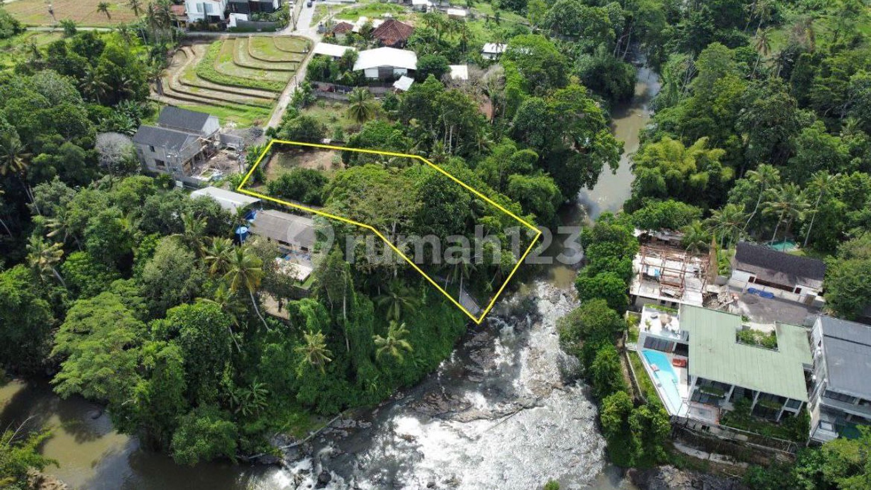 Rumah Hitung Tanah Area Cipete