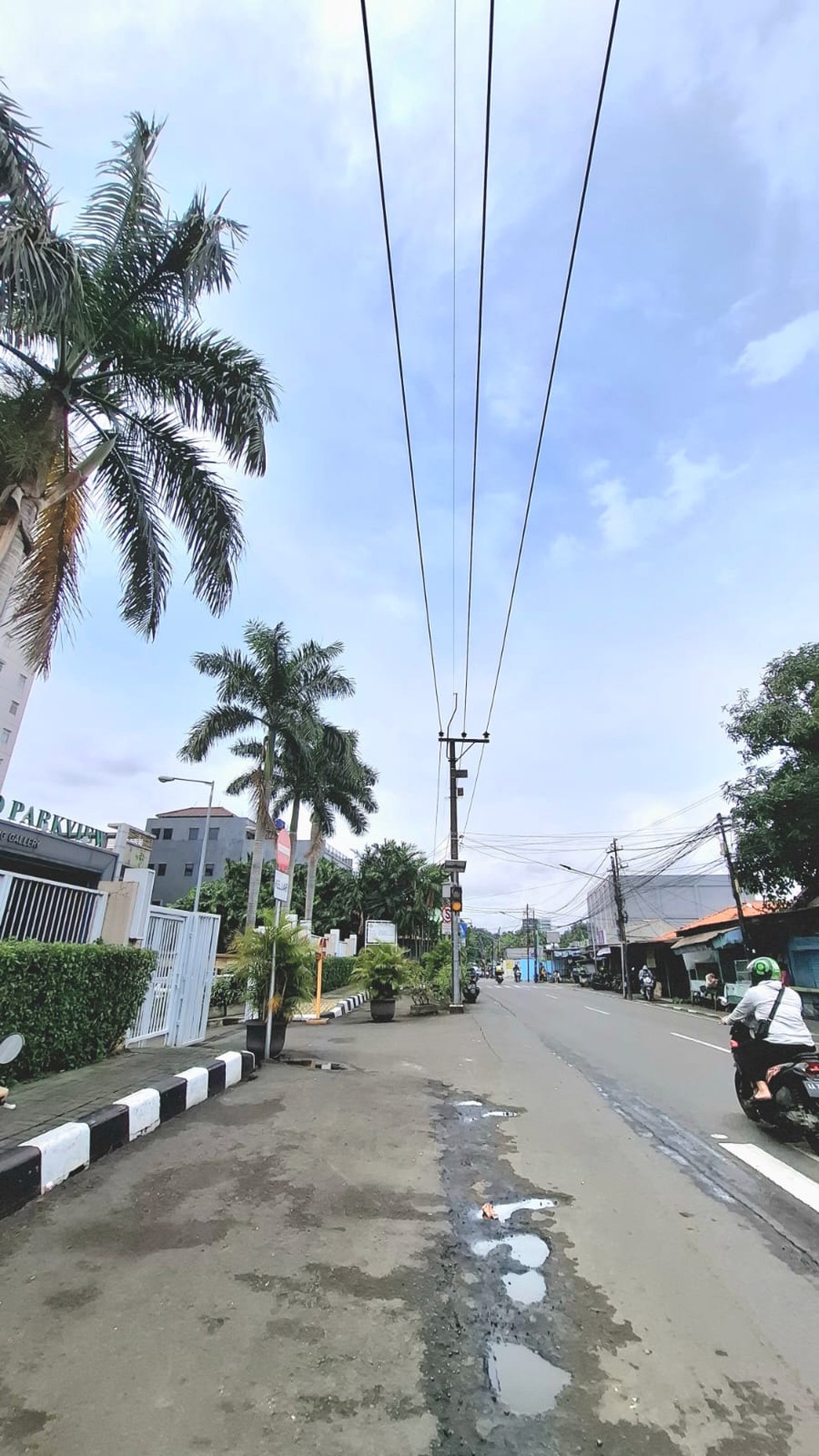 Rumah Hitung Tanah Area Cipete