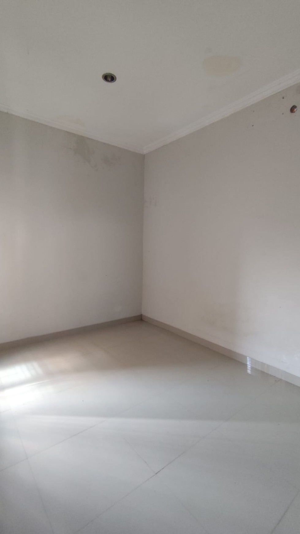 Rumah Tinggal Minimalis dengan 3 Kamar di Jl. Pringgolayan Gedongan Dekat Pasar Kotagede