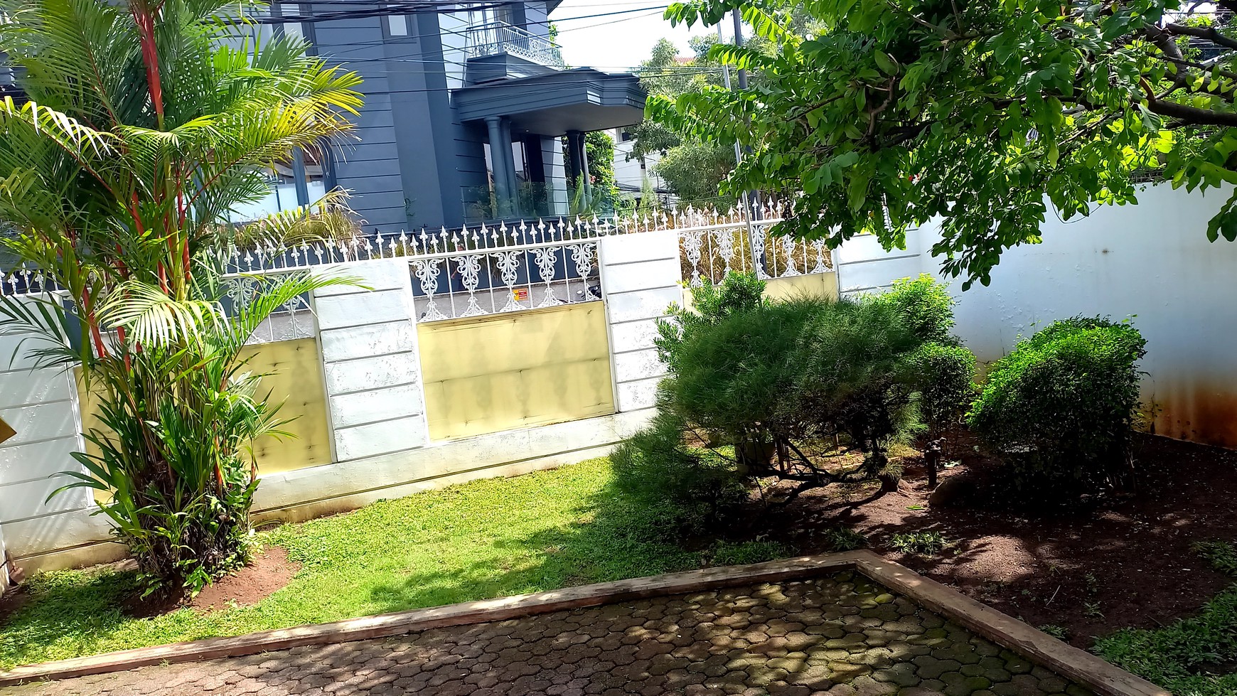 Dijual Rumah siap huni di Menteng Jakarta Pusat