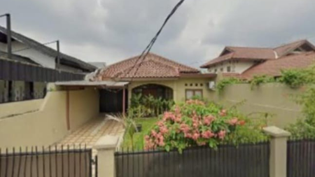 Termurah Rumah Bagus dengan Tanah Luas 410m2 di Cinere 