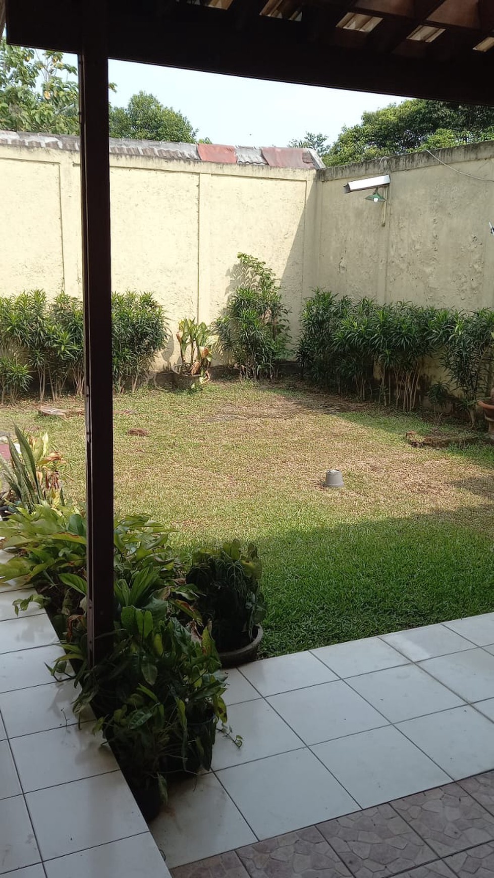 Termurah Rumah Bagus dengan Tanah Luas 410m2 di Cinere