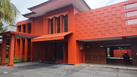 Dijual Rumah Mewah Nan Megah 2 Lantai Siap Huni Daerah Komesial di Lebak Bulus, Jakarta Selatan.