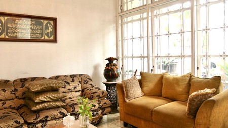 Rumah Mewah di Pesanggrahan Petukangan 