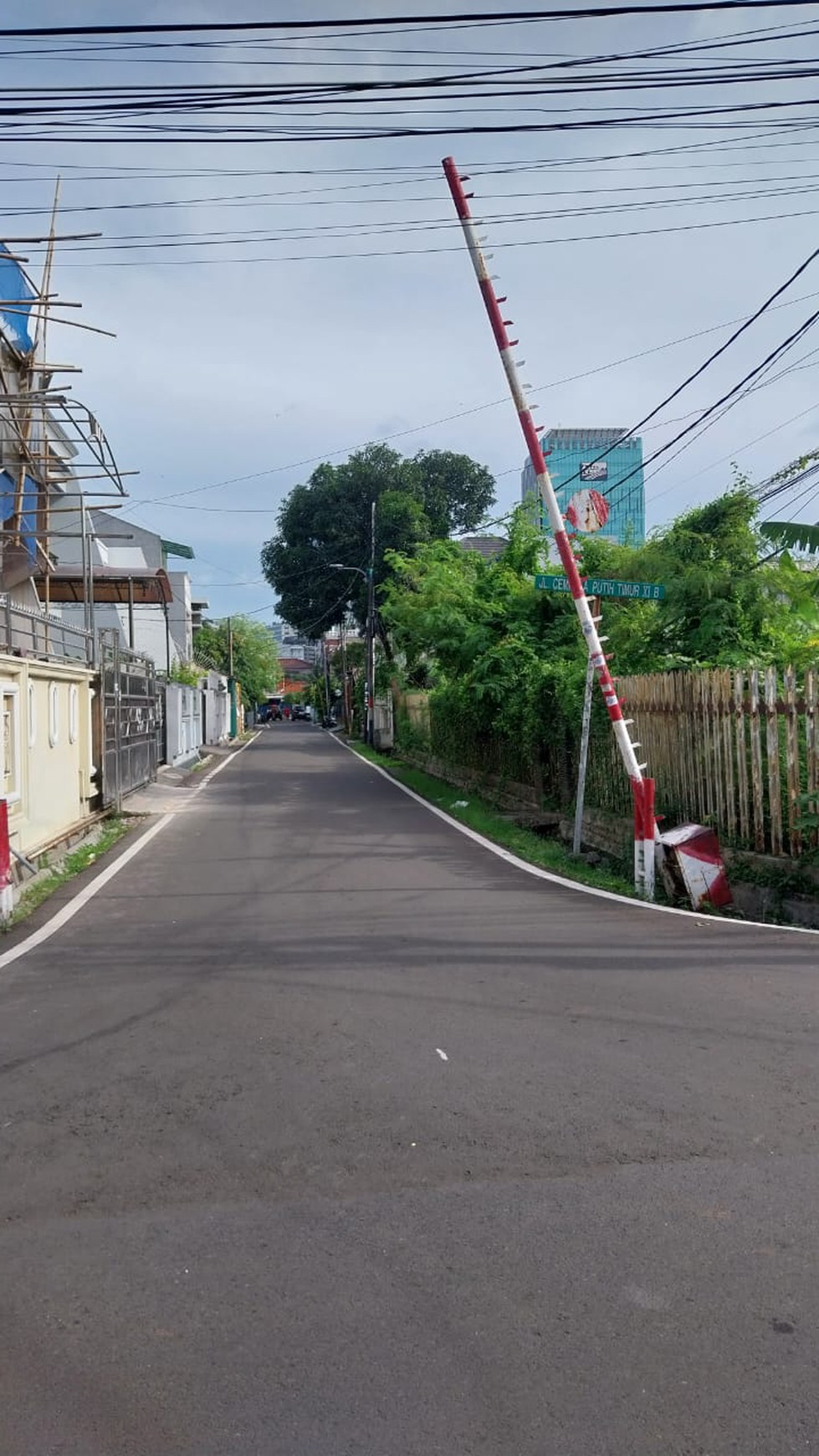 Tanah Cempaka Putih Timur