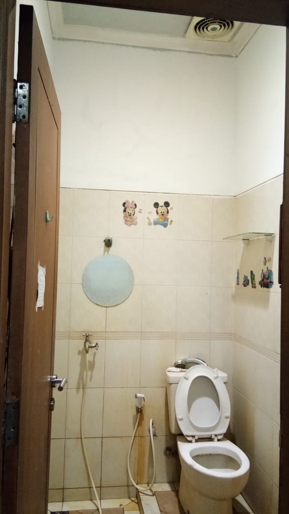Rumah bagus 1lantai bebas banjir dalam cluster di Pondok Aren Bintaro.