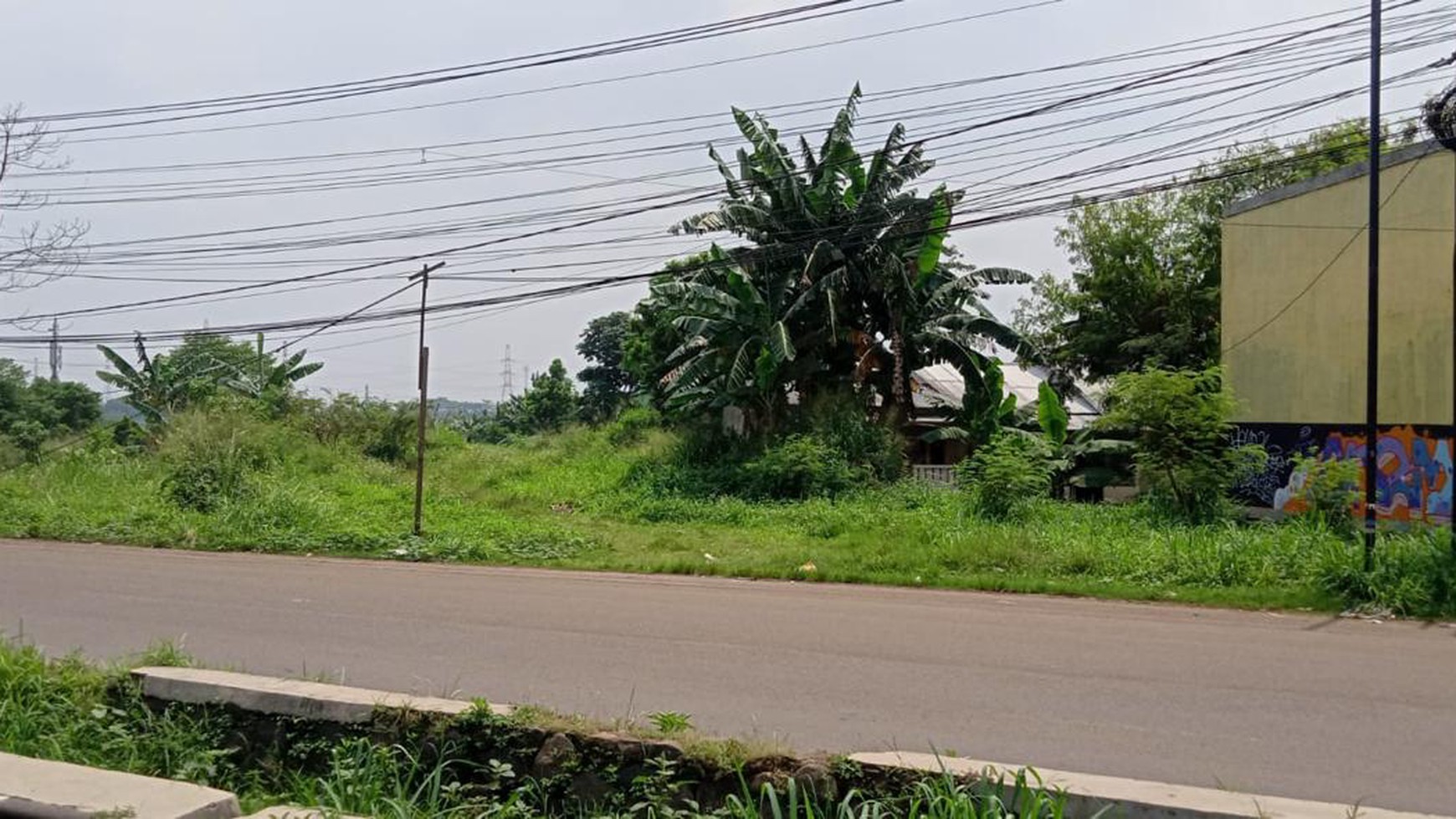 Tanah di pinggir jalan raya Bojong Nangka Cikeas depan Paspampres Gunung Putri Bogor