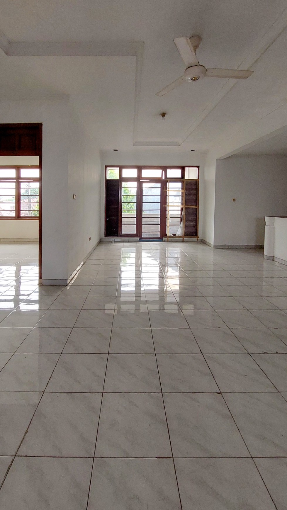 Rumah Lama Terawat Harga Murah Area Tenang di Cipete