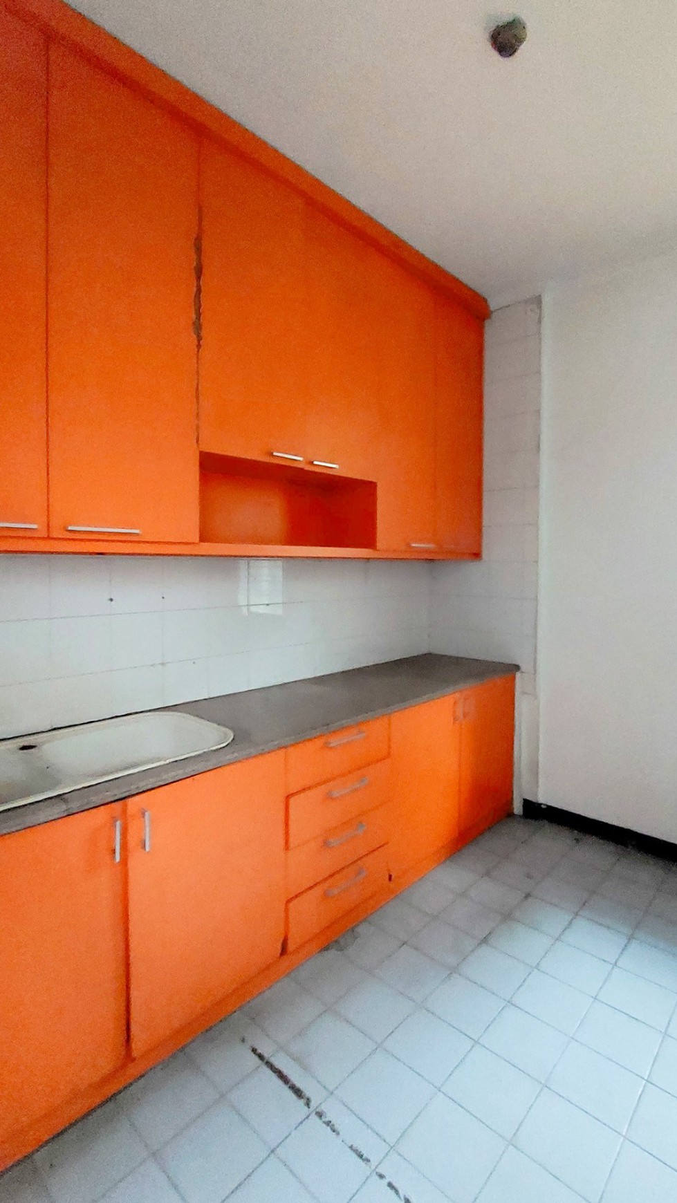 Rumah Lama Terawat Harga Murah Area Tenang di Cipete