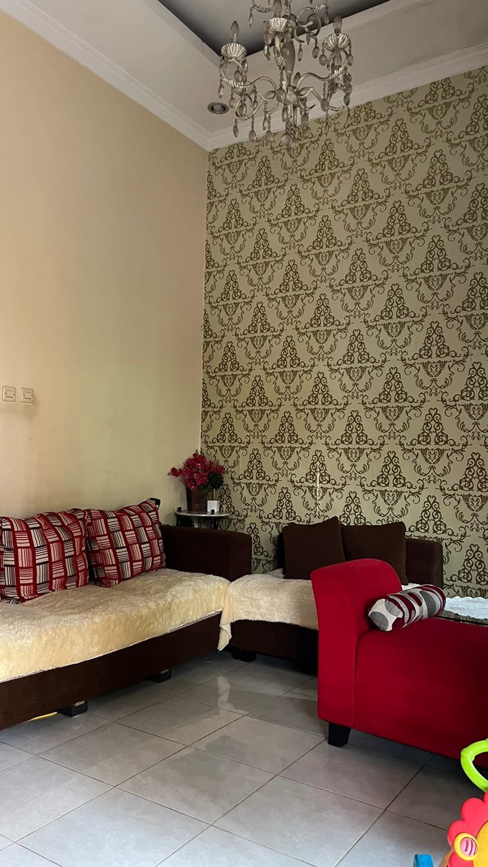 Rumah Cluster 2 lantai di Kelapa Gading Jakut Semi Furnished