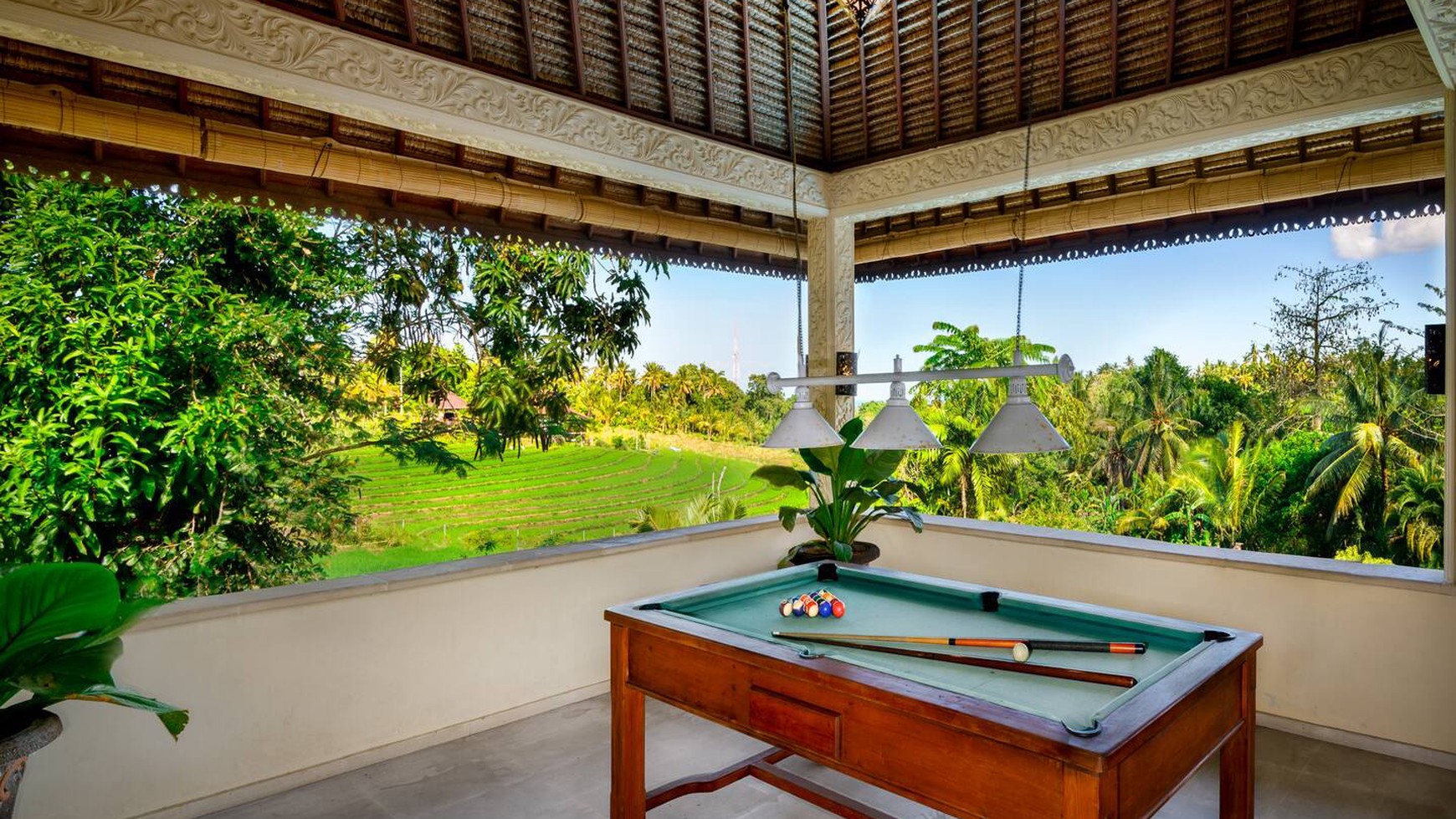 Leasehold - A Grand 7-Bedroom Luxury Retreat Surrounded by Nature in Balian Beach, Bali