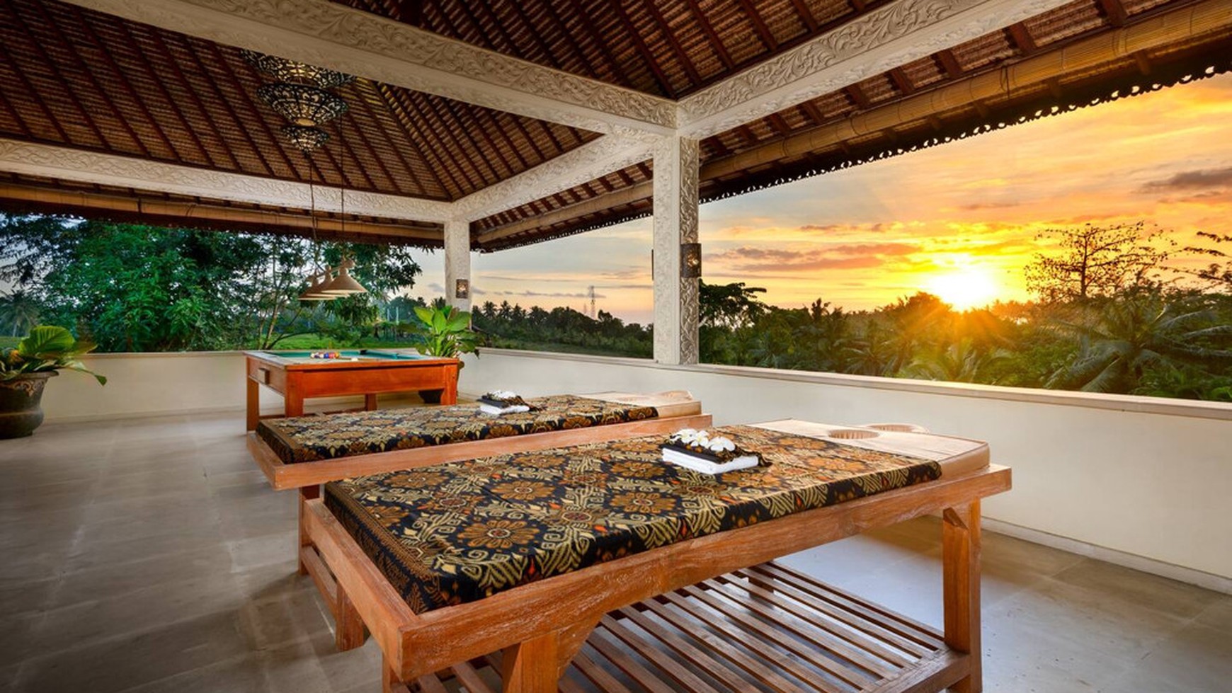 Leasehold - A Grand 7-Bedroom Luxury Retreat Surrounded by Nature in Balian Beach, Bali