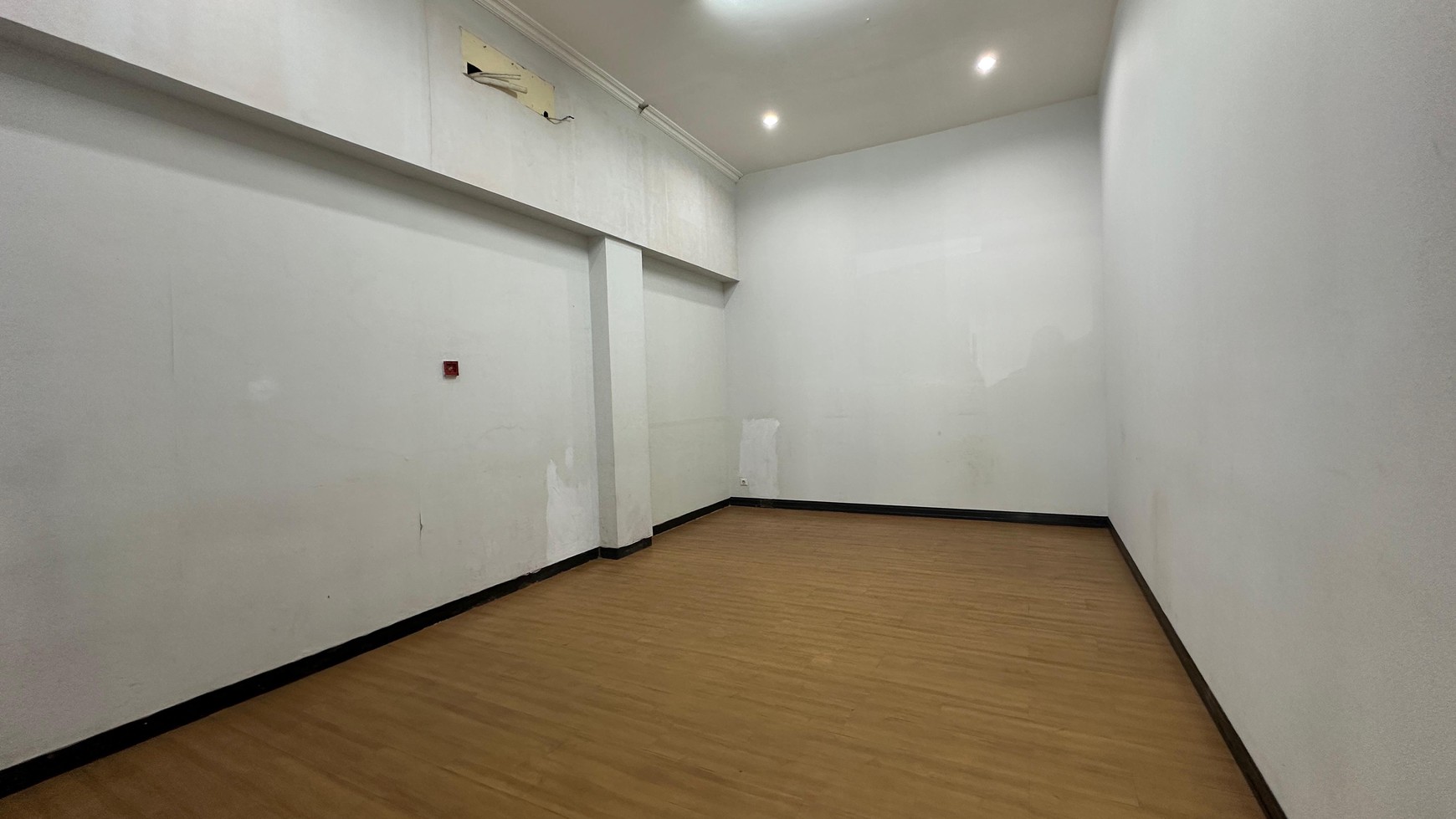 DISEWA Office Space Jl Mampang Prapatan-Jakarta Selatan