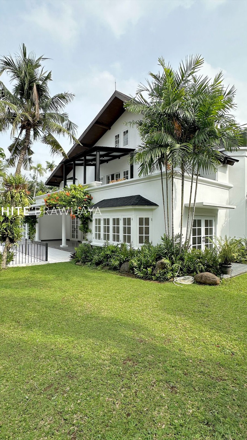 Rumah Modern Minimalis Dalam Townhouse Lingkungan Tenang Area Kemang Dalam