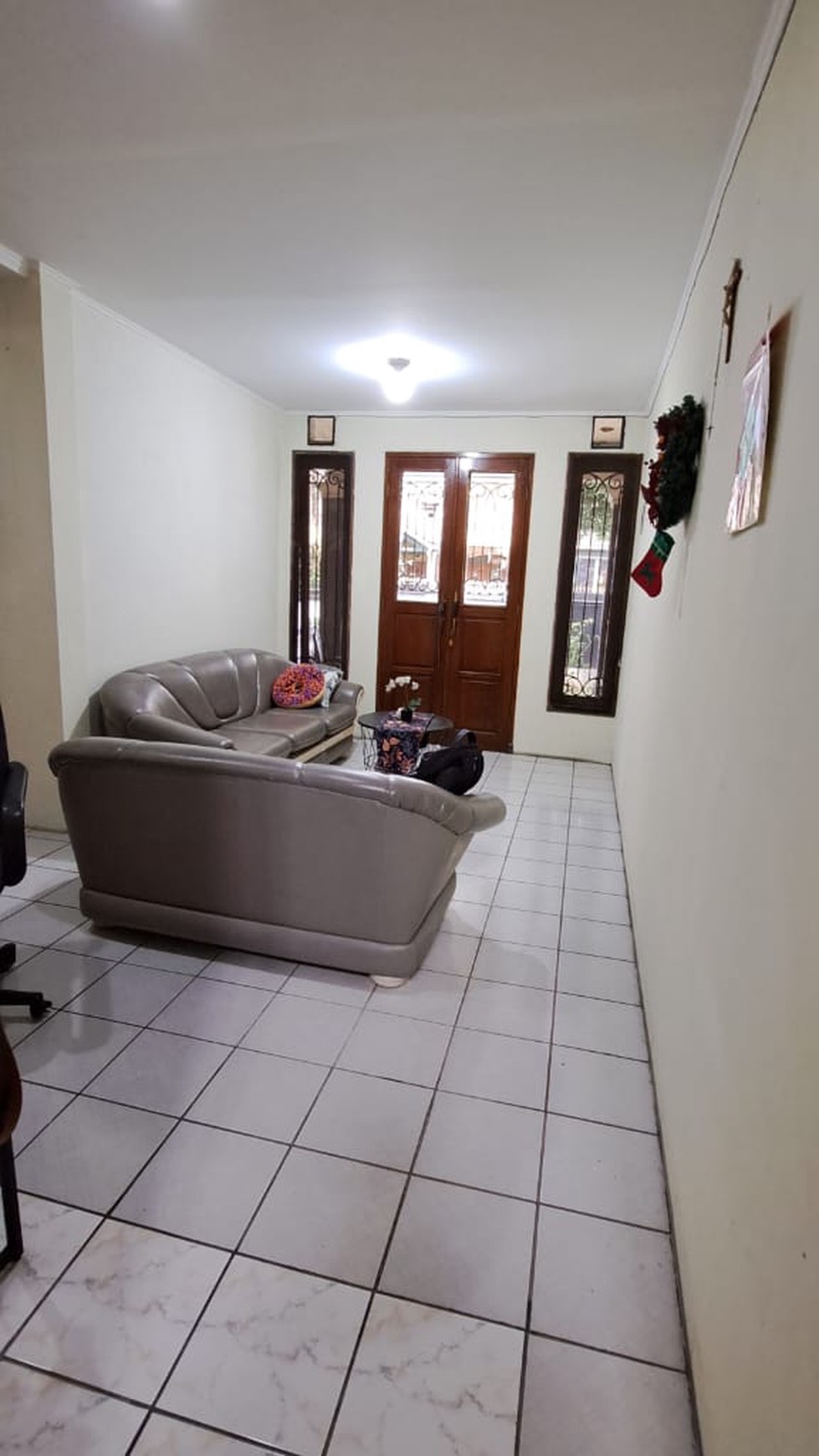 Rumah di Giri Loka 1