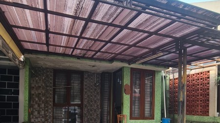 Rumah minimalis, bebas banjir di Ciputat