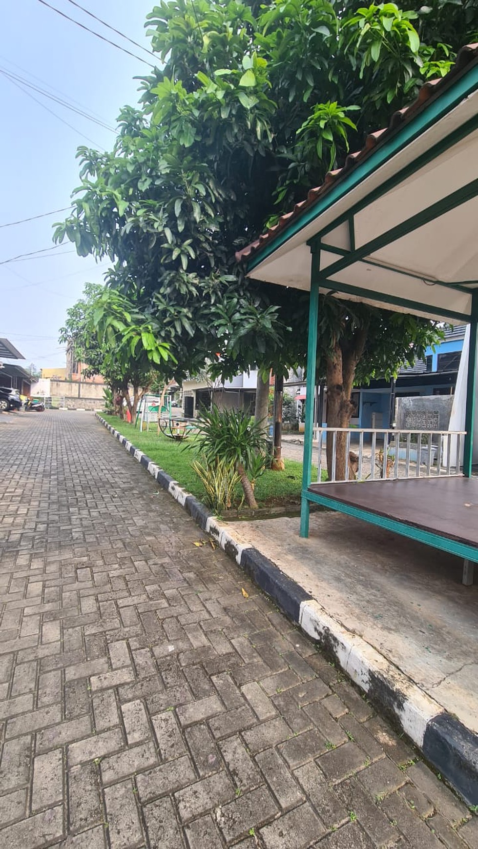 Rumah minimalis, bebas banjir di Ciputat