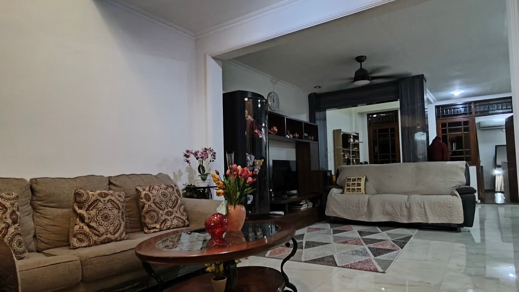 FOR SALE Rumah Desin Modern Minimalis Bendungan Hilir, Jakarta Pusat