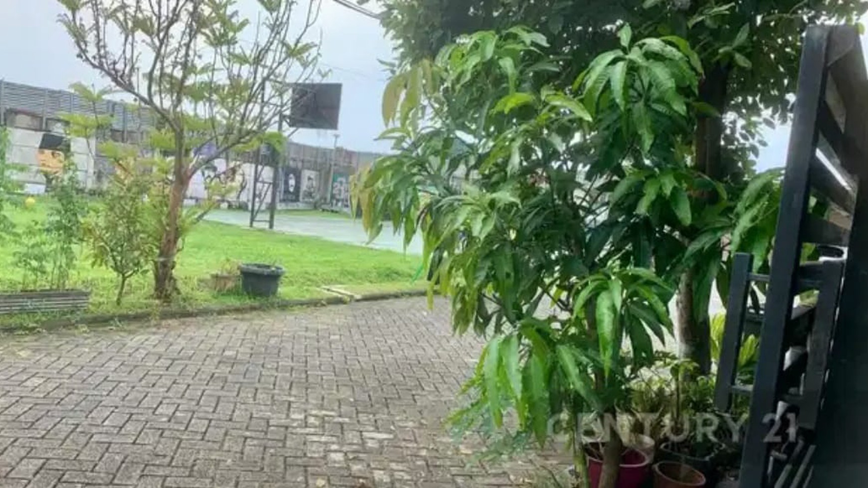 Rumah minimalis, 2 Lantai, bebas banjir siap huni di Graha Bintaro