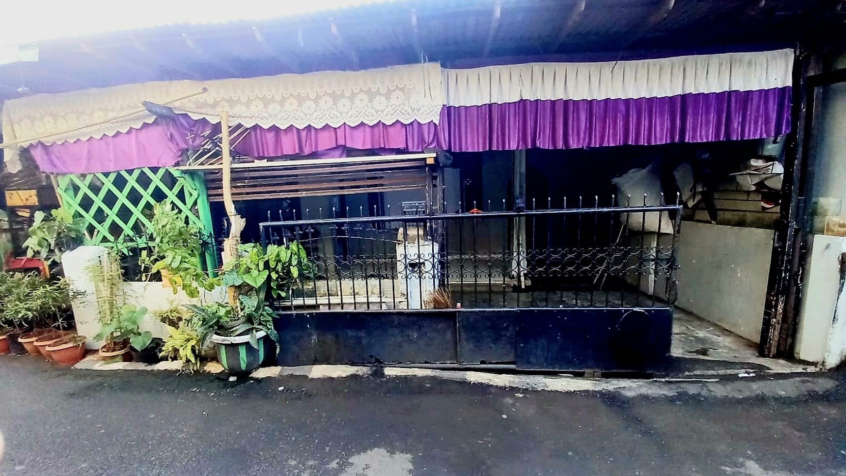 Dijual Rumah Lokasi Strategis di Jl.Gili Sampeng, Kebon Jeruk