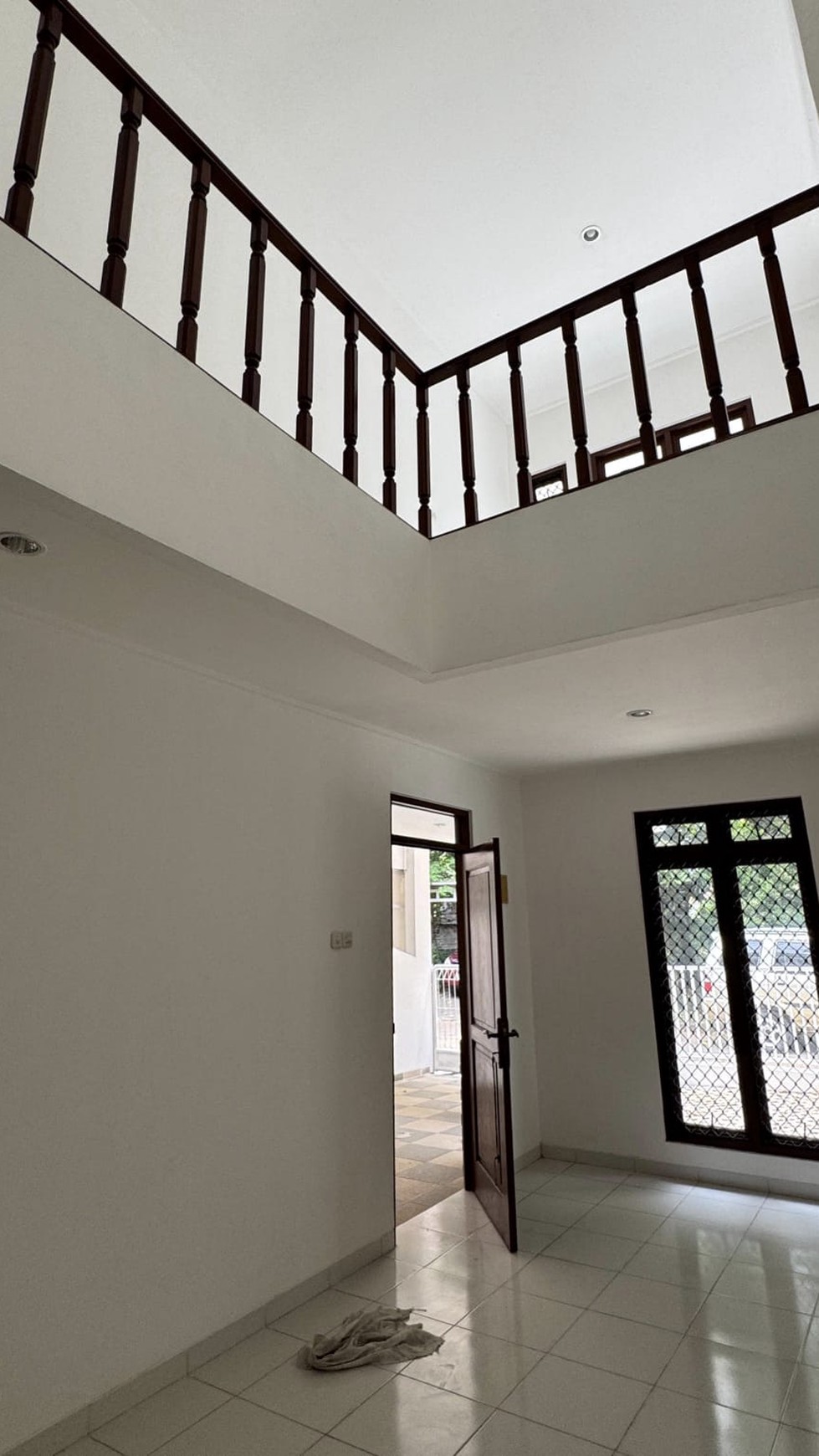 Dijual Rumah Baru 2 Lantai di Renovasi di Cinere