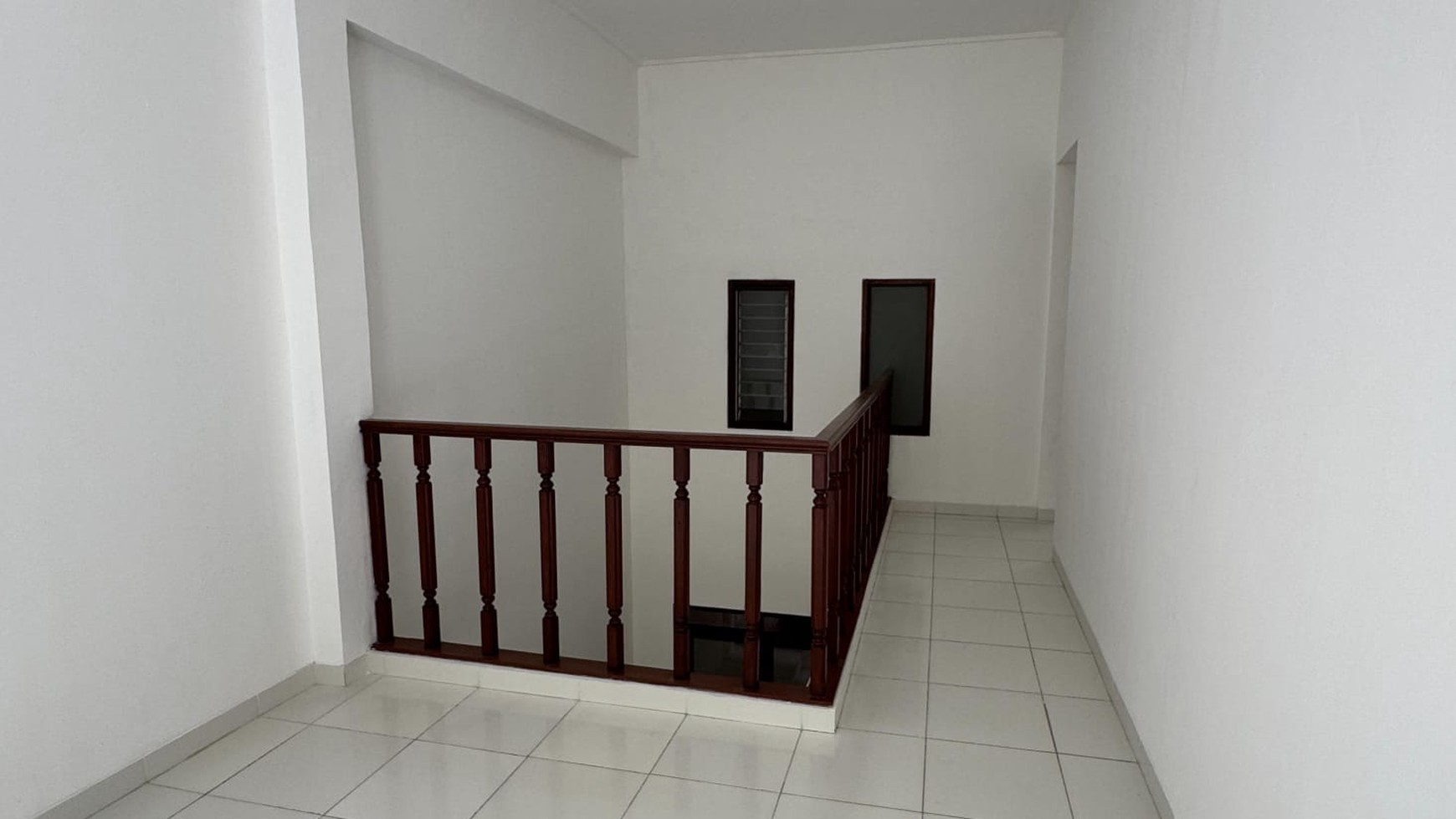 Dijual Rumah Baru 2 Lantai di Renovasi di Cinere