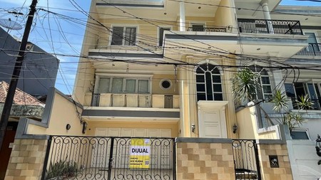 Rumah di Jual bagus untuk investasi kos2an di Setiabudi, Jakarta Selatan