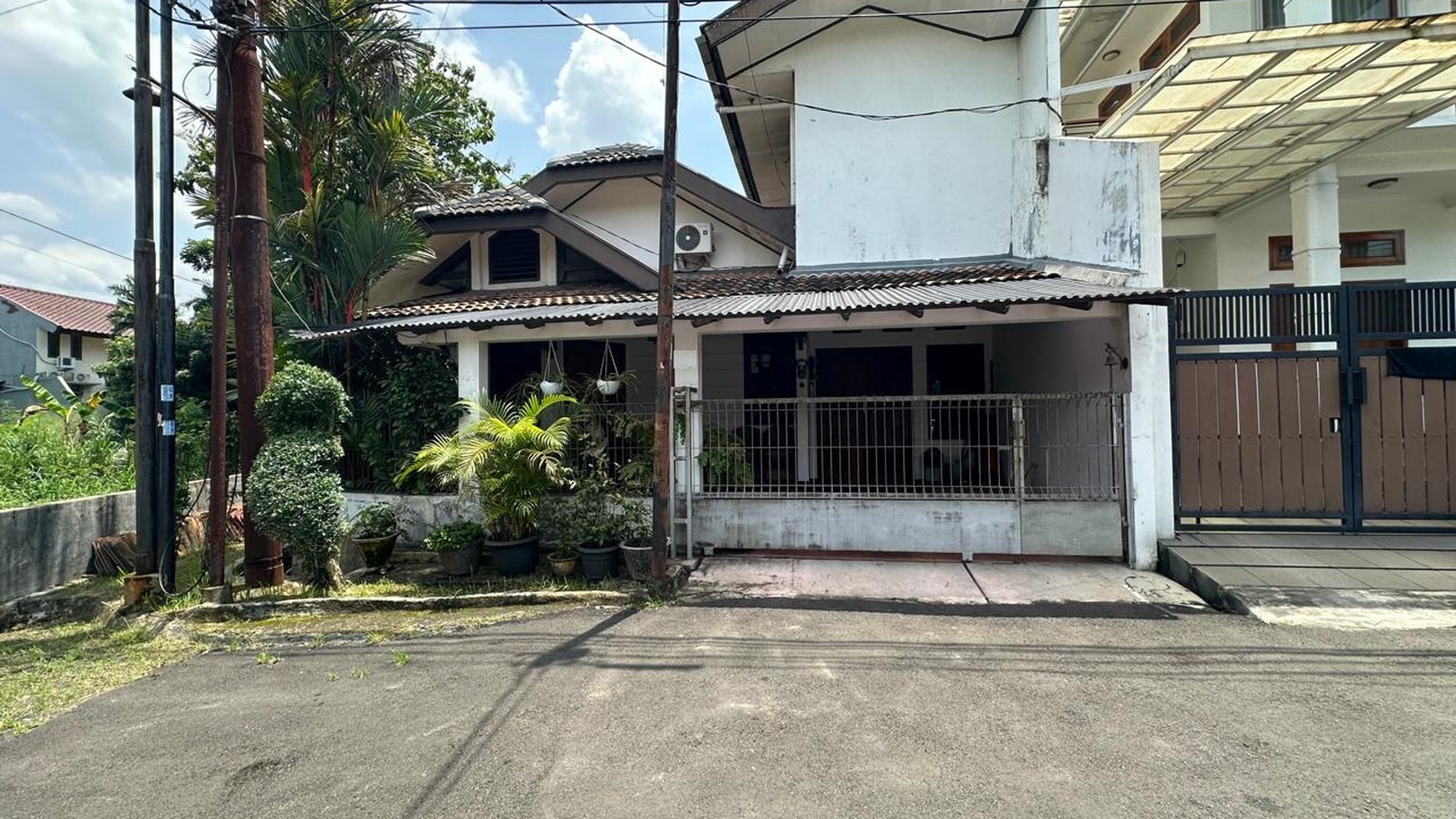 Rumah 2 lantai, bebas banjir di Bintaro Sektor 1