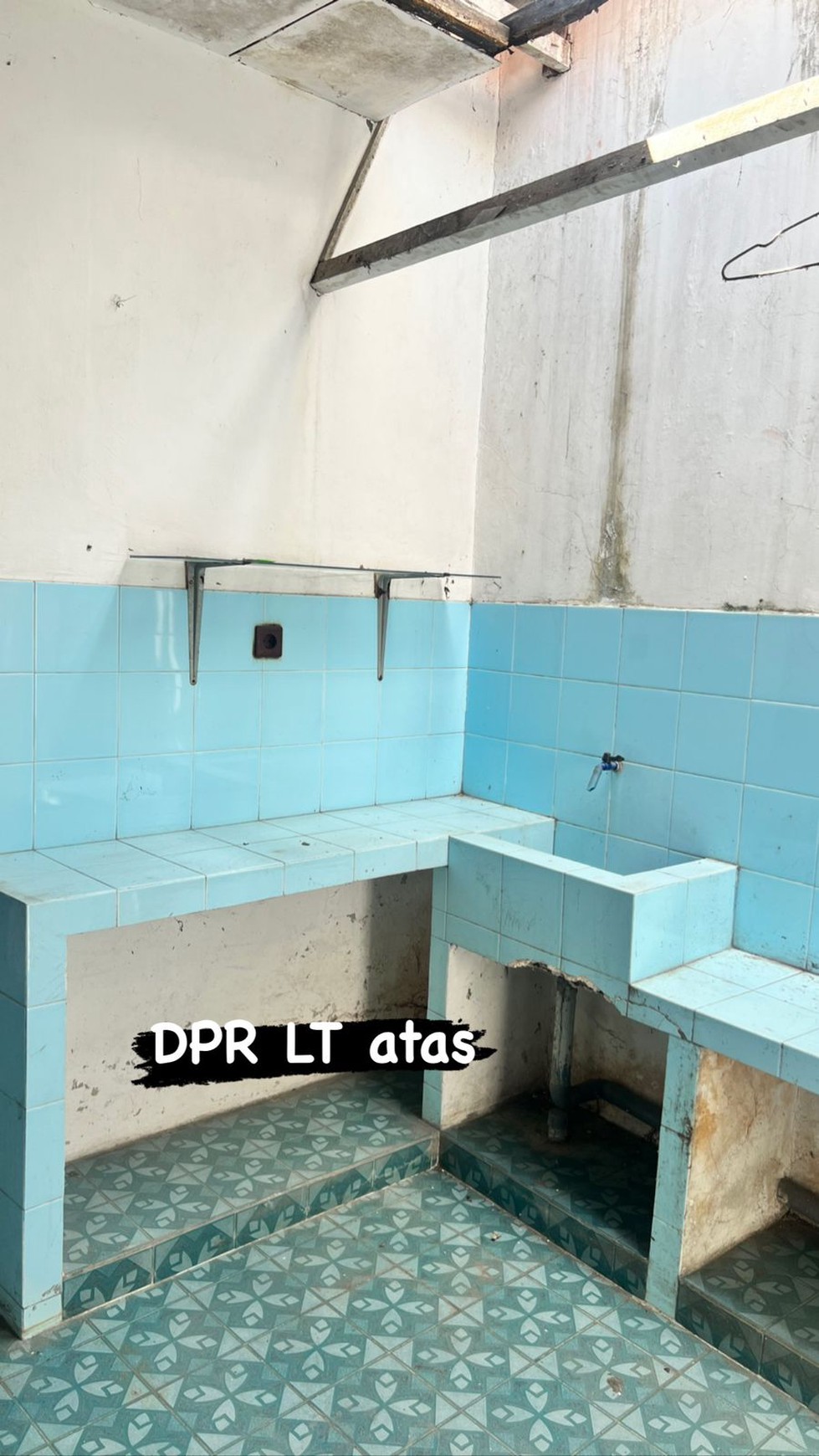 Rumah Hitung Tanah Area Cipete