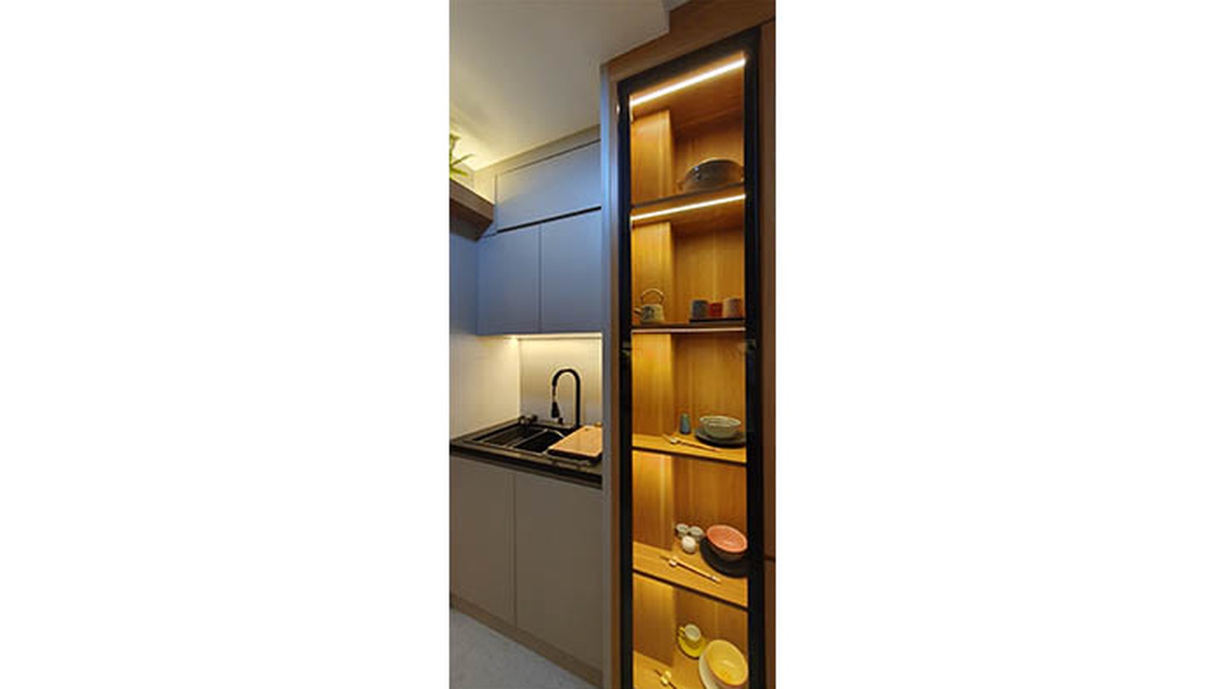 Rumah Hoek Gaya Japan di di Kelapa Molek, Kelapa Gading, Furnished modern