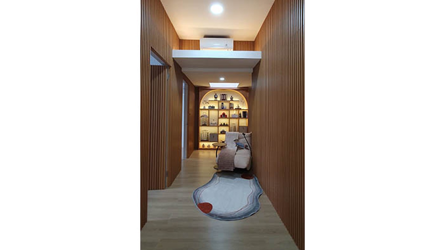 Rumah Hoek Gaya Japan di di Kelapa Molek, Kelapa Gading, Furnished modern