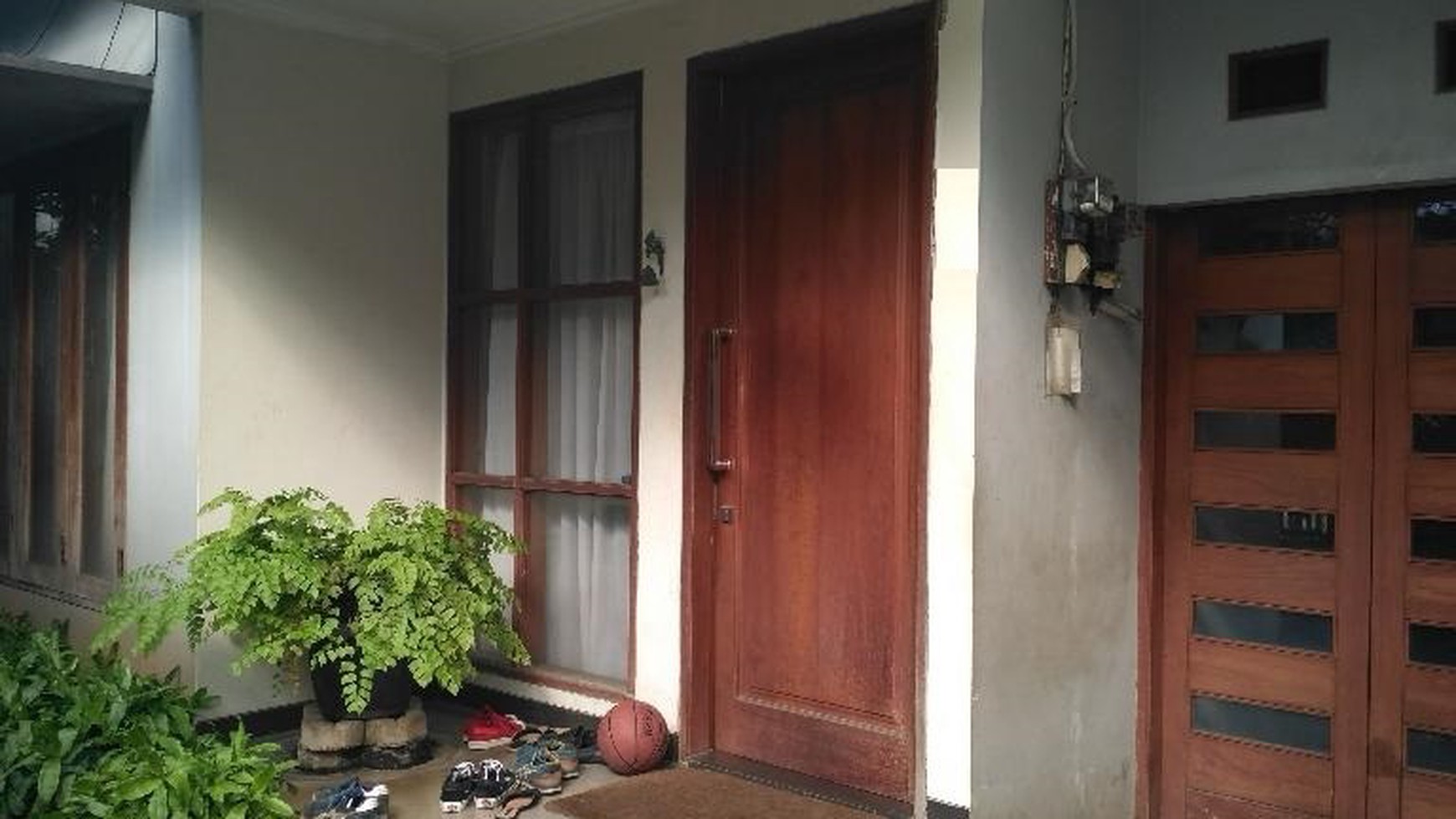 Rumah 2 lantai, lokasi strategis di Cilandak