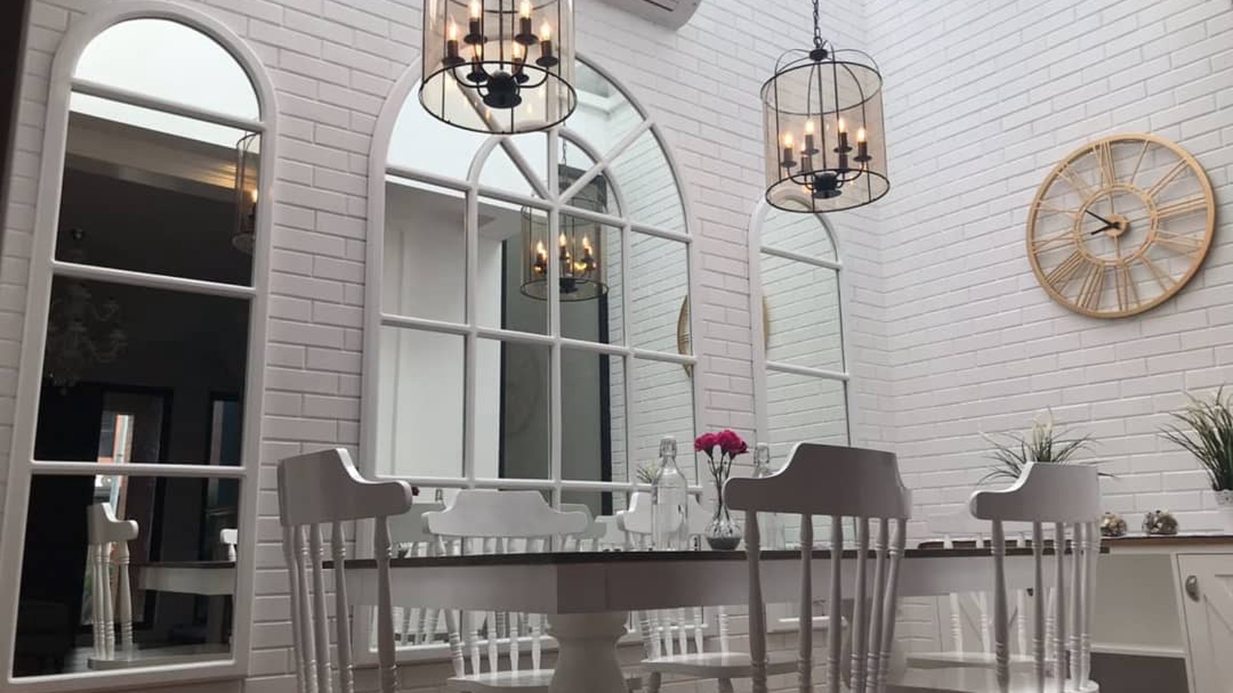 Rumah Desain by Susan Amir Full Furnished Discovery Bintaro